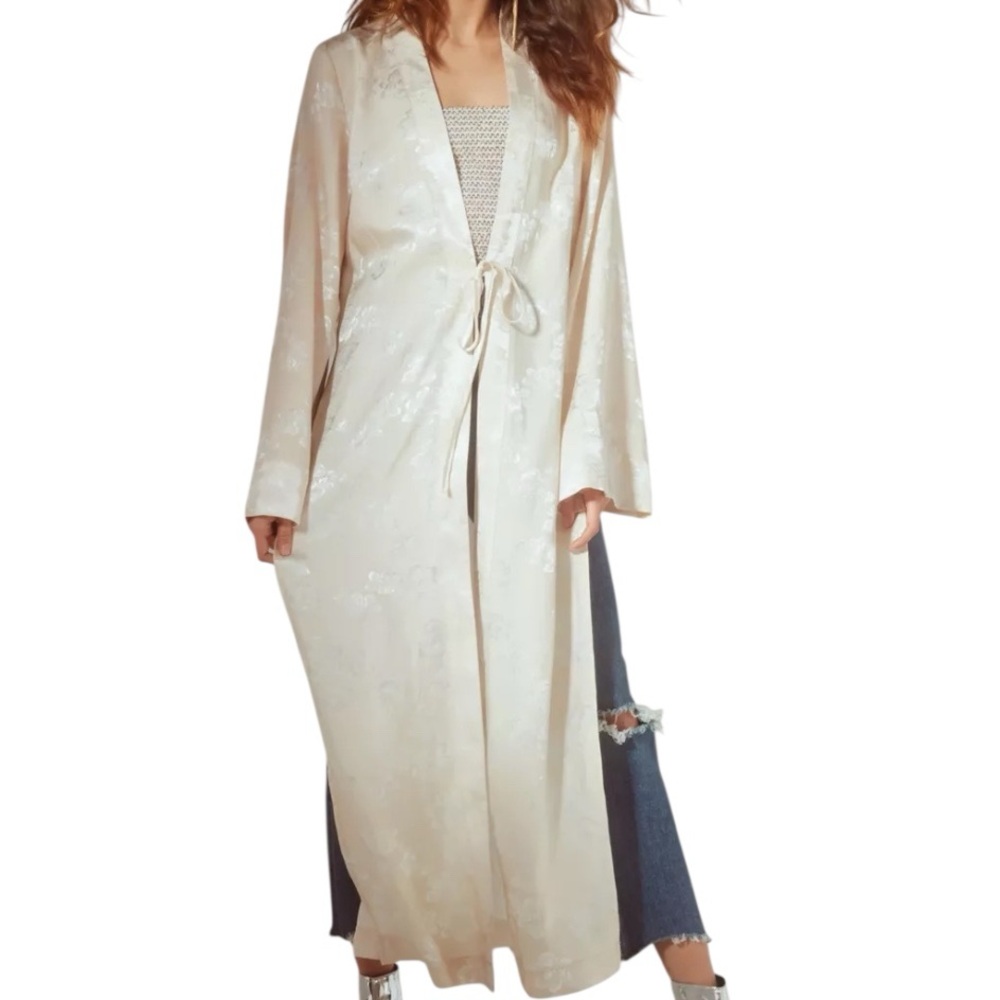 UO Shelly High-Slit Jacquard Kimono Size Medium NWT